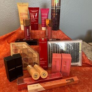 Clarins Beauty Bundle with Sandagy, Revolution and more!
